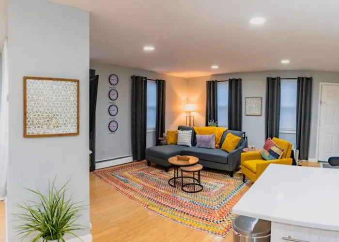 New Beautiful Condo In Bayonne Near Nyc.